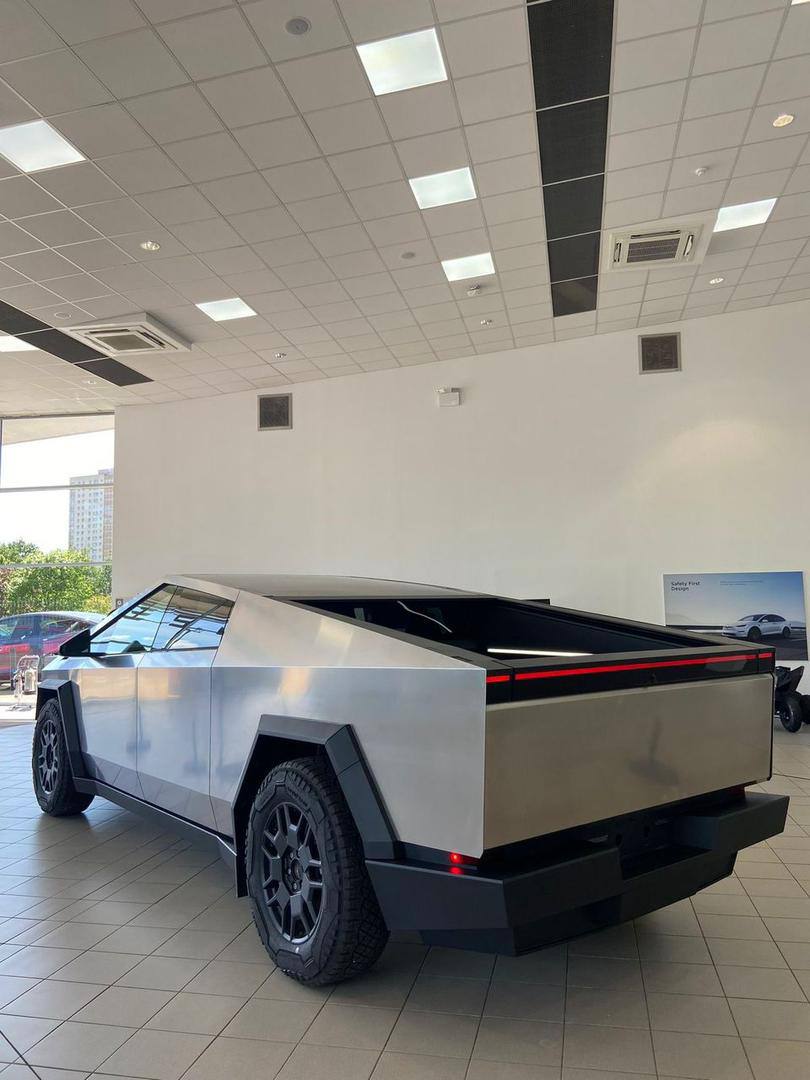 Tesla Cybertruck